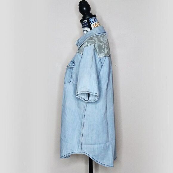 SANDRINE ROSE Western Floral Chambray Denim Top Pearl Snap Pockets Light Wash S - Picture 4 of 13